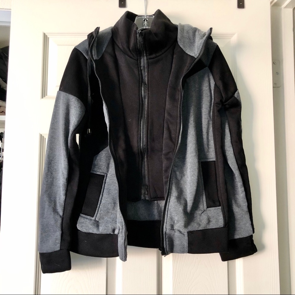 Men's Jacket - Picture 2 of 3